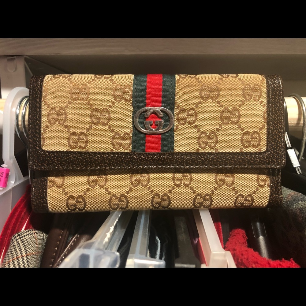 GUCCI GG LEATHER WALLET